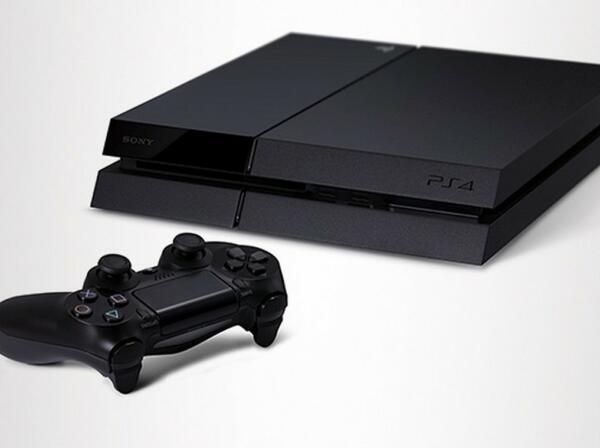 Sony Playstation 4 und Controller