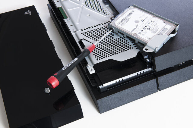 Playstation 4 Festplatte austauschen, Schritt 6