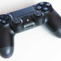 Playstation 4 im Test: Der neue DualShock 4 Controller