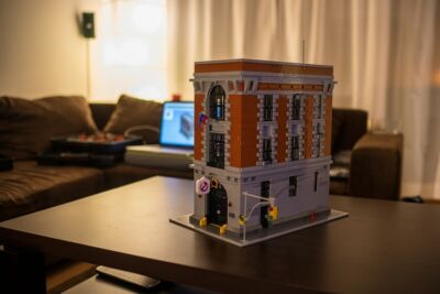 Ghostbusters Hauptquartier aus LEGO gebaut von Sergio Herencias