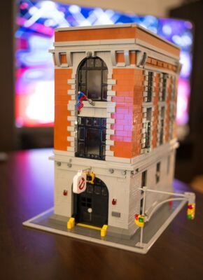 Ghostbusters Hauptquartier aus LEGO gebaut von Sergio Herencias
