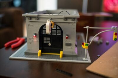 Ghostbusters Hauptquartier aus LEGO gebaut von Sergio Herencias