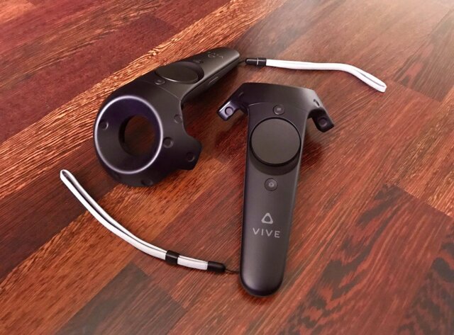HTC Vive im Test: Die Controller für die Interaktion in virtuellen Welten