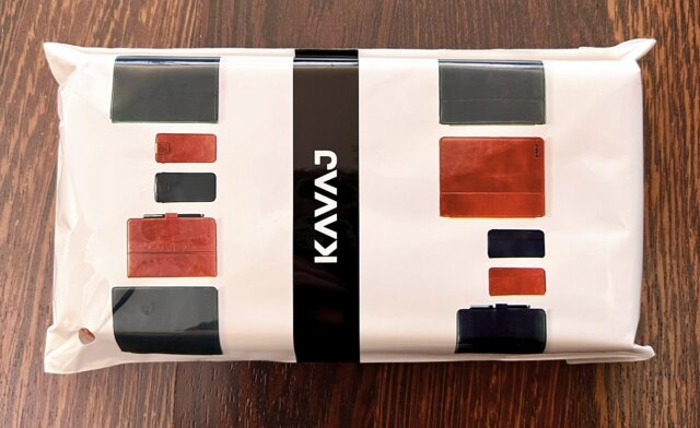 KAVAJ iPhone 13 Pro Max Hüllen (Verpackung)