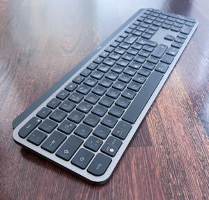 Logitech MX Keys im Test: Schlanke, kompakte, moderne Tastatur mit flachen Tasten und Tastenbeleuchtung