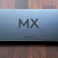 Logitech MX Keys im Test: Edle Innenverpackung mit MX-Schriftzug